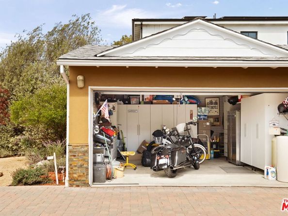 980 Vernon Avenue, Venice CA 90291