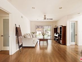 980 Vernon Avenue, Venice CA 90291