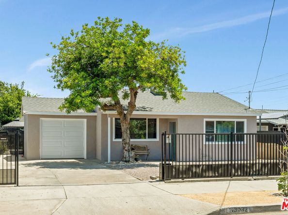 13032 Glamis Street, Pacoima CA 91331