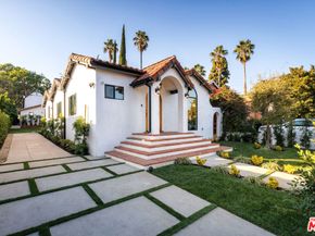 913 S Mullen Avenue, Los Angeles CA 90019