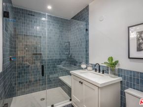 913 S Mullen Avenue, Los Angeles CA 90019