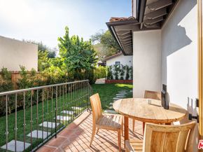 913 S Mullen Avenue, Los Angeles CA 90019