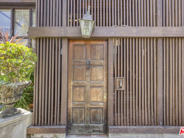 1276 N Sweetzer Avenue, West Hollywood CA 90069