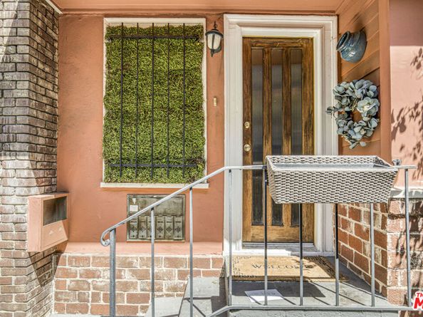 1276 N Sweetzer Avenue, West Hollywood CA 90069