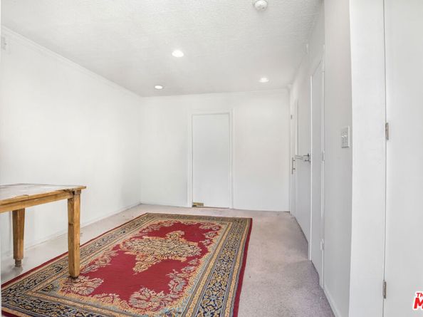 1276 N Sweetzer Avenue, West Hollywood CA 90069