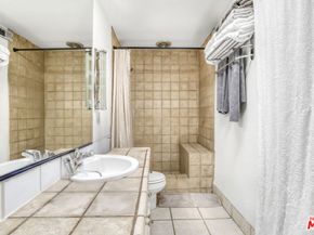 1276 N Sweetzer Avenue, West Hollywood CA 90069