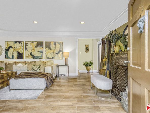 1276 N Sweetzer Avenue, West Hollywood CA 90069