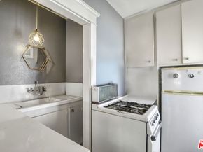 1276 N Sweetzer Avenue, West Hollywood CA 90069