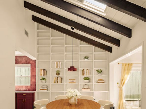 4841 Don Pio Drive, Woodland Hills CA 91364