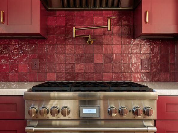 4841 Don Pio Drive, Woodland Hills CA 91364