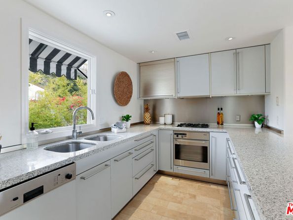 6240 Mulholland Highway, Los Angeles CA 90068