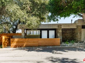 910 Glen Oaks Boulevard, Pasadena CA 91105