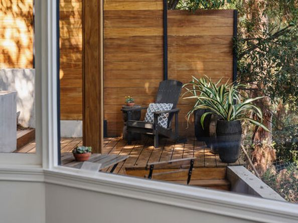 910 Glen Oaks Boulevard, Pasadena CA 91105