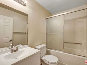 515 E Elmwood Avenue, Burbank CA 91501