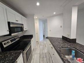 650 The 208, Redondo Beach CA 90277