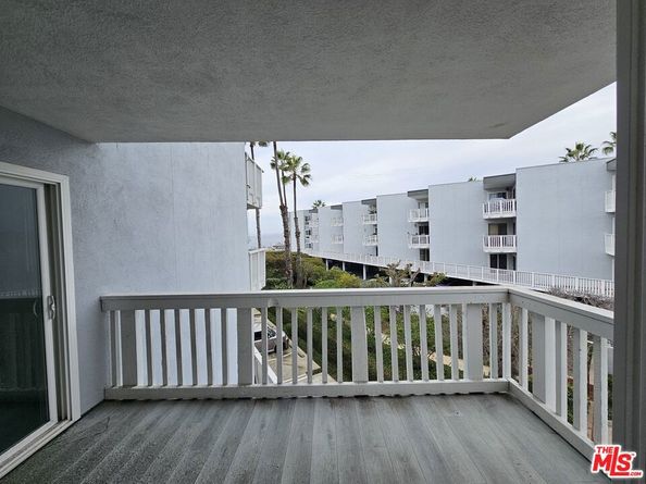 650 The 208, Redondo Beach CA 90277