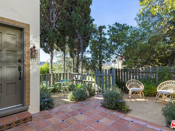 2342 Earl Street, Los Angeles CA 90039