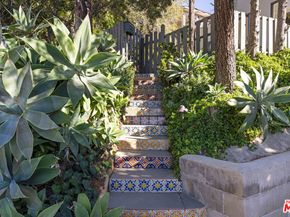 2342 Earl Street, Los Angeles CA 90039