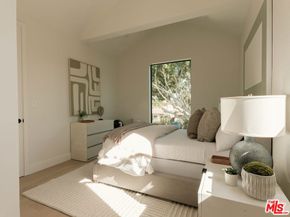 3629 Rosewood Avenue, Los Angeles CA 90066