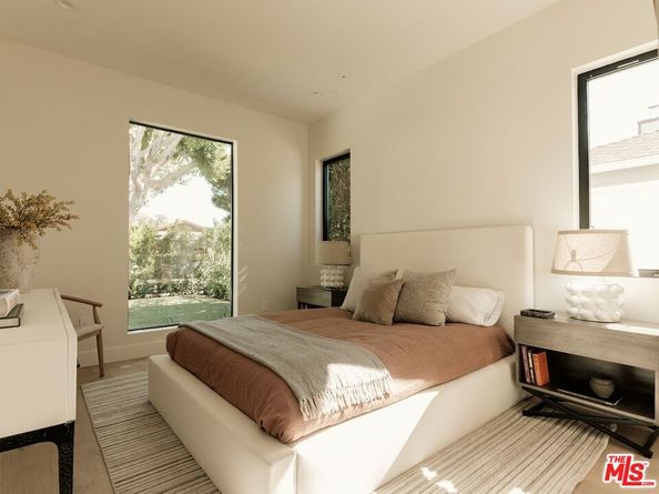 3629 Rosewood Avenue, Los Angeles CA 90066