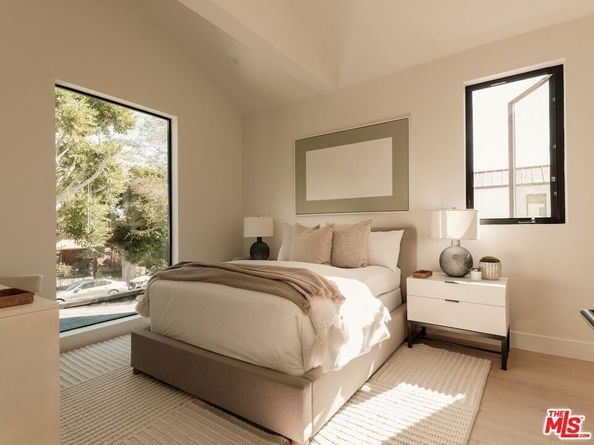 3629 Rosewood Avenue, Los Angeles CA 90066