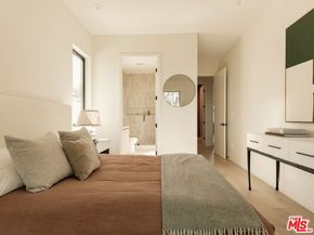 3629 Rosewood Avenue, Los Angeles CA 90066