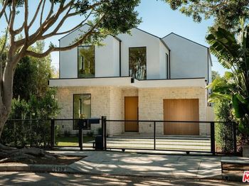 3629 Rosewood Avenue