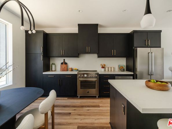 3860 N Riley Lane, Los Angeles CA 90065