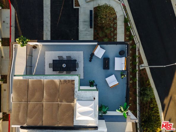 3860 N Riley Lane, Los Angeles CA 90065