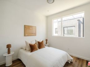 3860 N Riley Lane, Los Angeles CA 90065