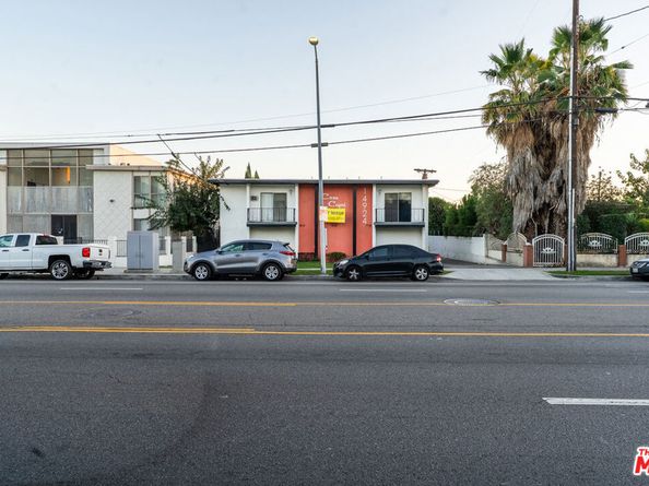 14924 Roscoe Boulevard, Panorama City CA 91402