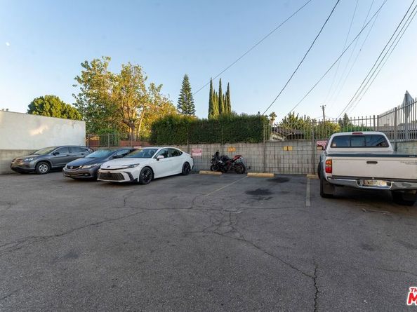 14924 Roscoe Boulevard, Panorama City CA 91402