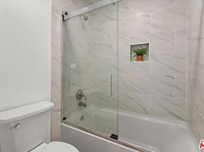 432 E Spruce Avenue 85, Inglewood CA 90301