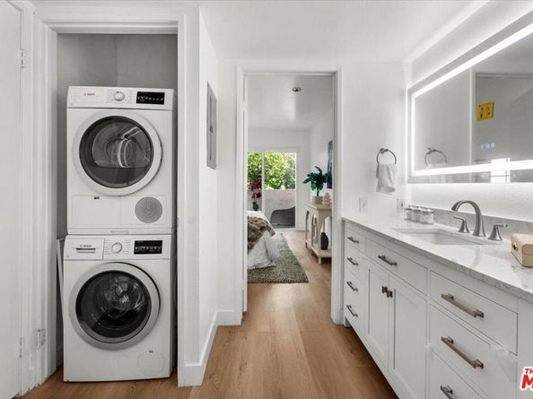 432 E Spruce Avenue 85, Inglewood CA 90301