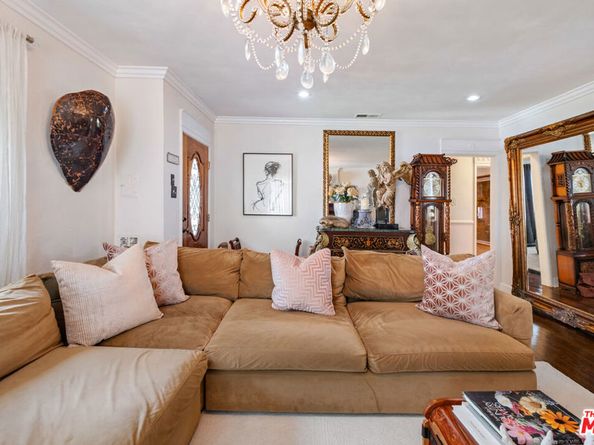 2558 Torrance Boulevard, Torrance CA 90503