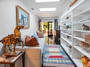 2558 Torrance Boulevard, Torrance CA 90503