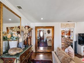 2558 Torrance Boulevard, Torrance CA 90503