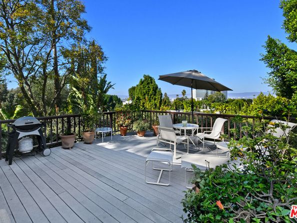 15213 Del Gado Drive, Sherman Oaks CA 91403