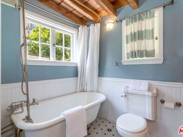 3940 Davana Road, Sherman Oaks CA 91423