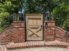 3940 Davana Road, Sherman Oaks CA 91423