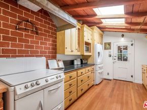 3940 Davana Road, Sherman Oaks CA 91423