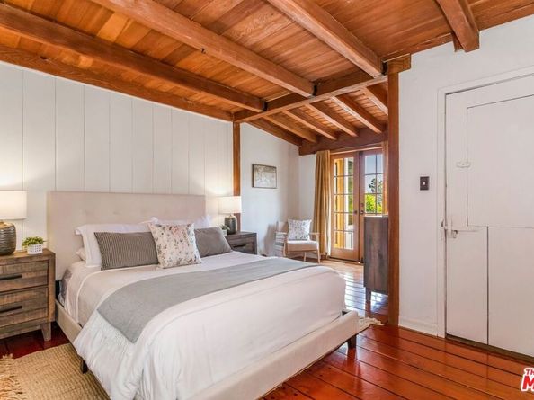 3940 Davana Road, Sherman Oaks CA 91423