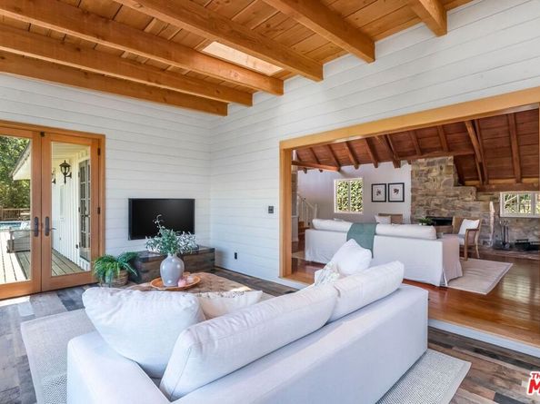 3940 Davana Road, Sherman Oaks CA 91423