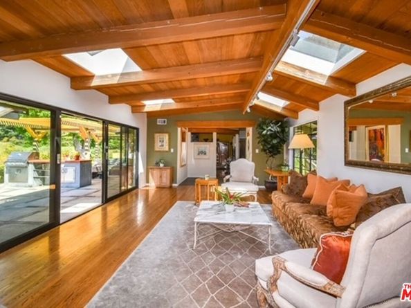 3540 WILLOWCREST Avenue, Studio City CA 91604