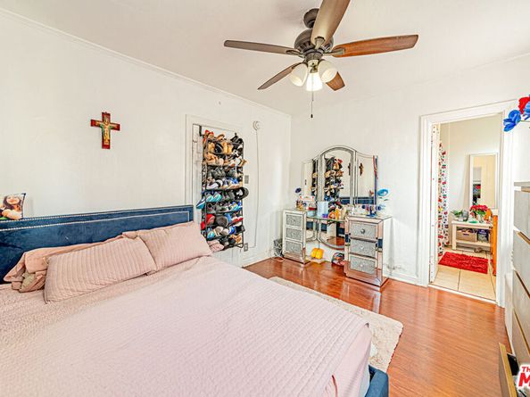 1618 S Burnside Avenue, Los Angeles CA 90019