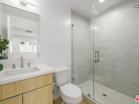 6118 Marbella Place, Los Angeles CA 90038