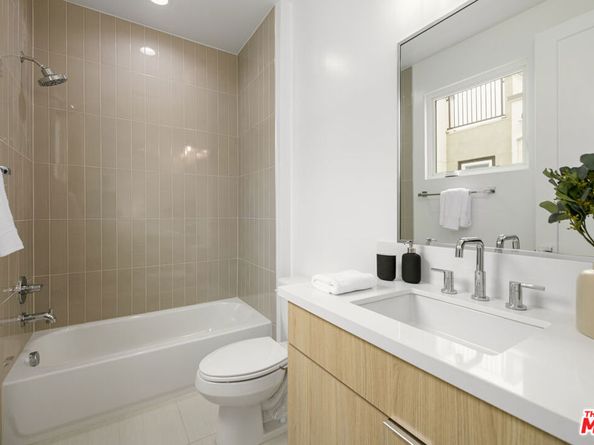 6118 Marbella Place, Los Angeles CA 90038