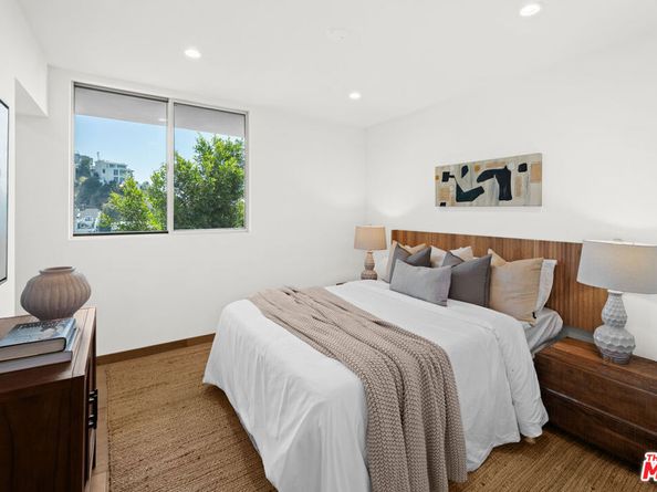 1636 Haslam Terrace, Los Angeles CA 90069