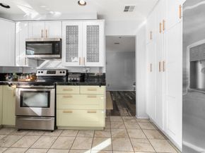 8896 Highwood Dr C, San Diego CA 92119