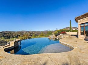 18486 Via Candela, Rancho Santa Fe CA 92091